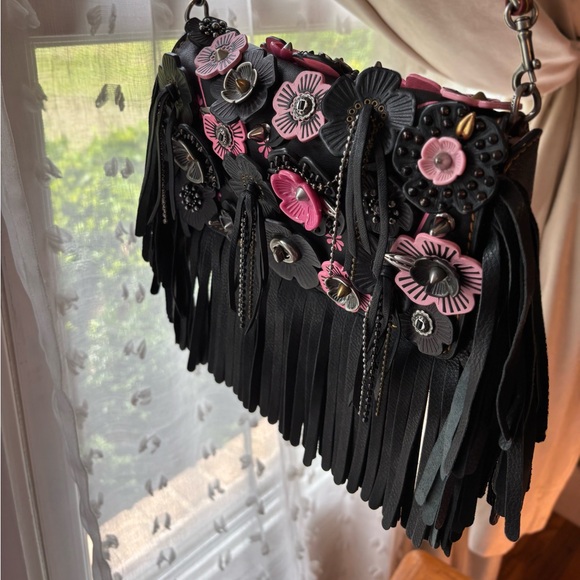 RARE Coach 1941 Dinky with Wild Tea Rose Fringe in Black and Pink, EUC - Picture 2 of 15